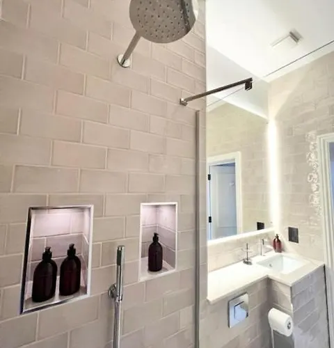 Redland - 5 Apartament *