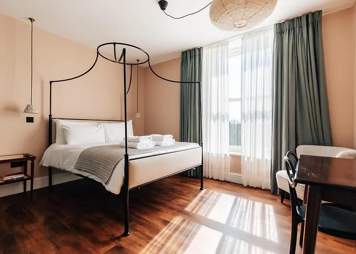 Redland - 5 Apartment